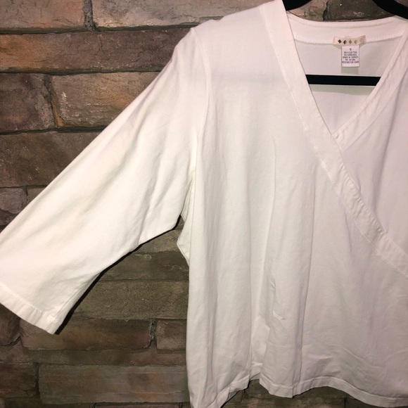 5/$10 Size 1X white shirt - Picture 9 of 10
